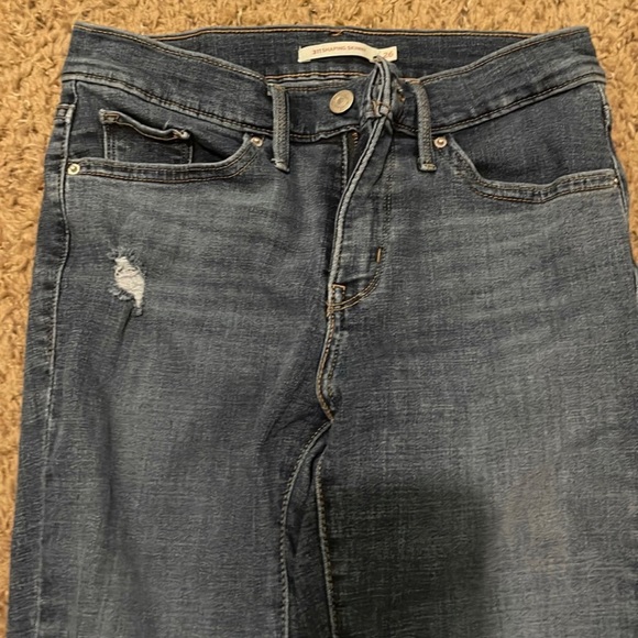 Levi shaping skinny jeans, size 26 - Picture 2 of 7